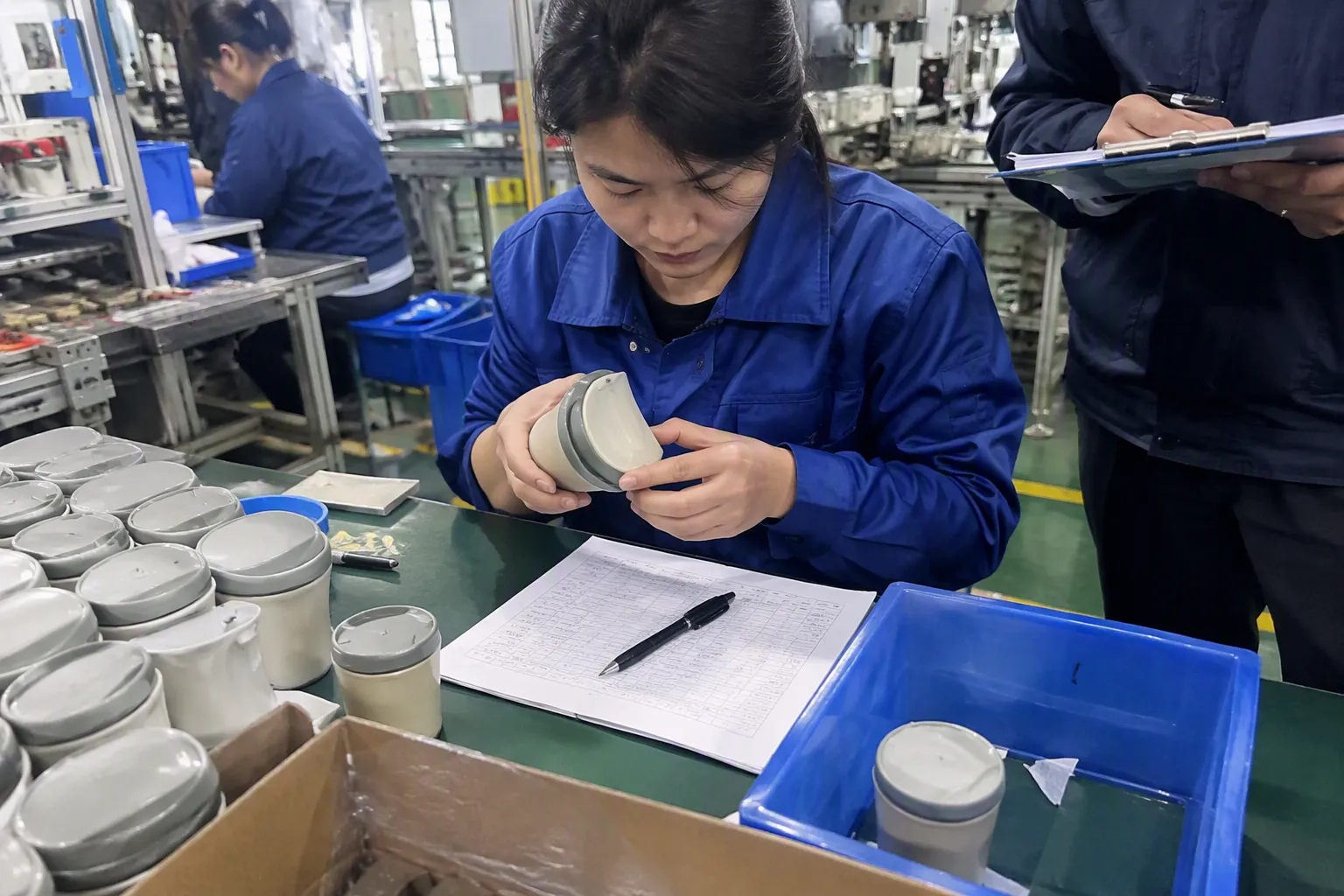 A sample quality and bulk production quality against a written standard (from section: Compare sample quality and bulk p